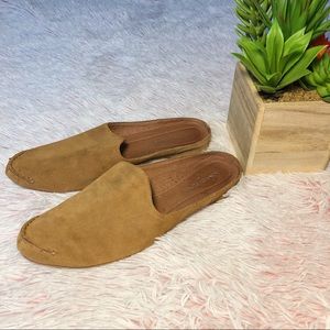 Donald J Pliner Tan Suede slide on Mules